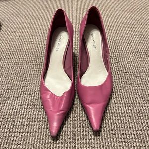Nine West Pink Long Pointed Toe 2” Heels 7.5